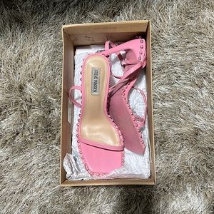 Pink Steve Madden heels only worn once!